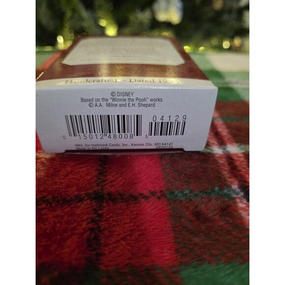 Hallmark Keepsake Ornament 1999 Honey Time Winnie the Pooh Series Book #2 ! - Picture 5 of 5